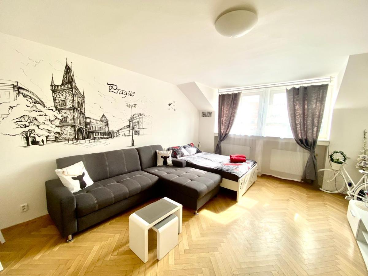 Fantastic Apartment In The City Center Prag Exterior foto