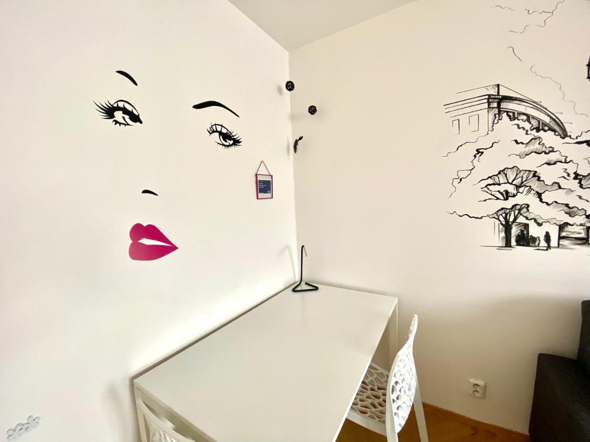 Fantastic Apartment In The City Center Prag Exterior foto