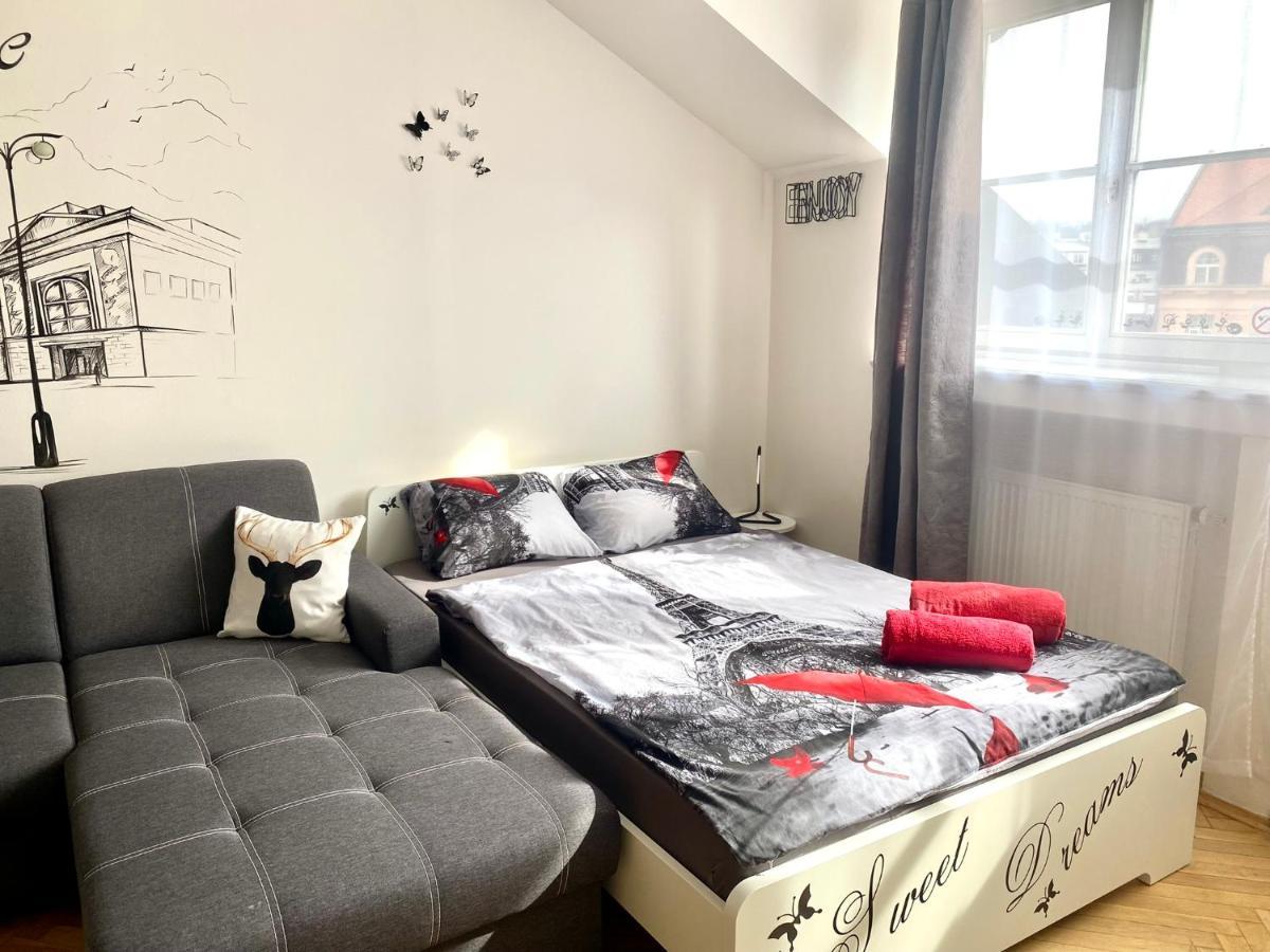 Fantastic Apartment In The City Center Prag Exterior foto