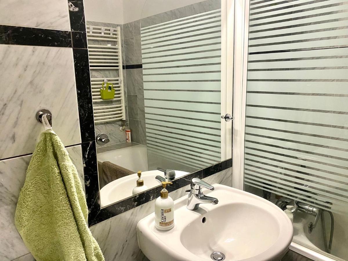 Fantastic Apartment In The City Center Prag Exterior foto